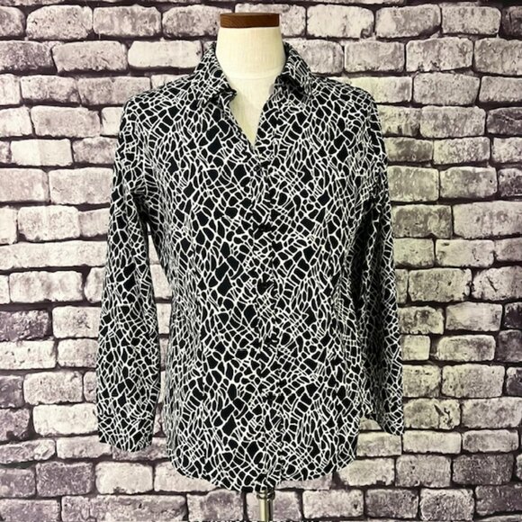 Chico's Tops - Chico's Black & White No-Iron Button Down Blouse Size M